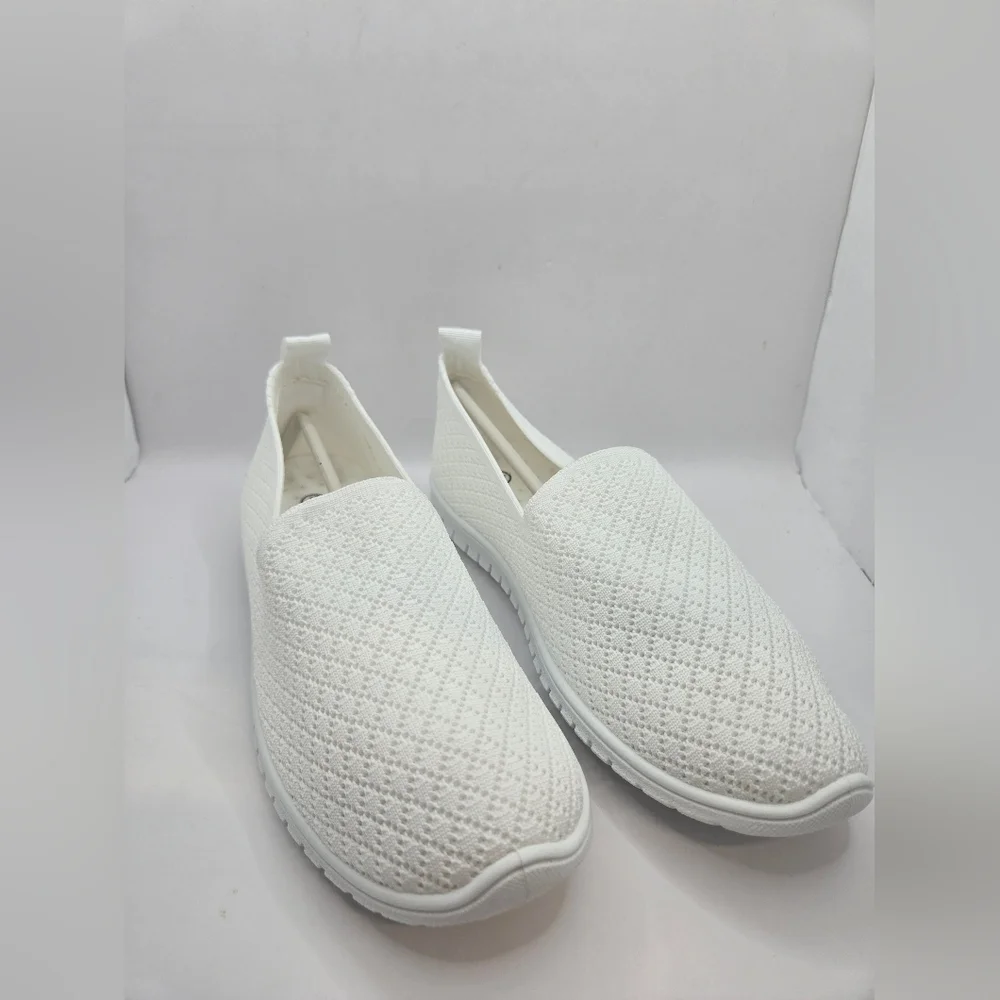 White Flats Walking, Comfortable Breathable Slip on Casual Mesh Shoes Size 6